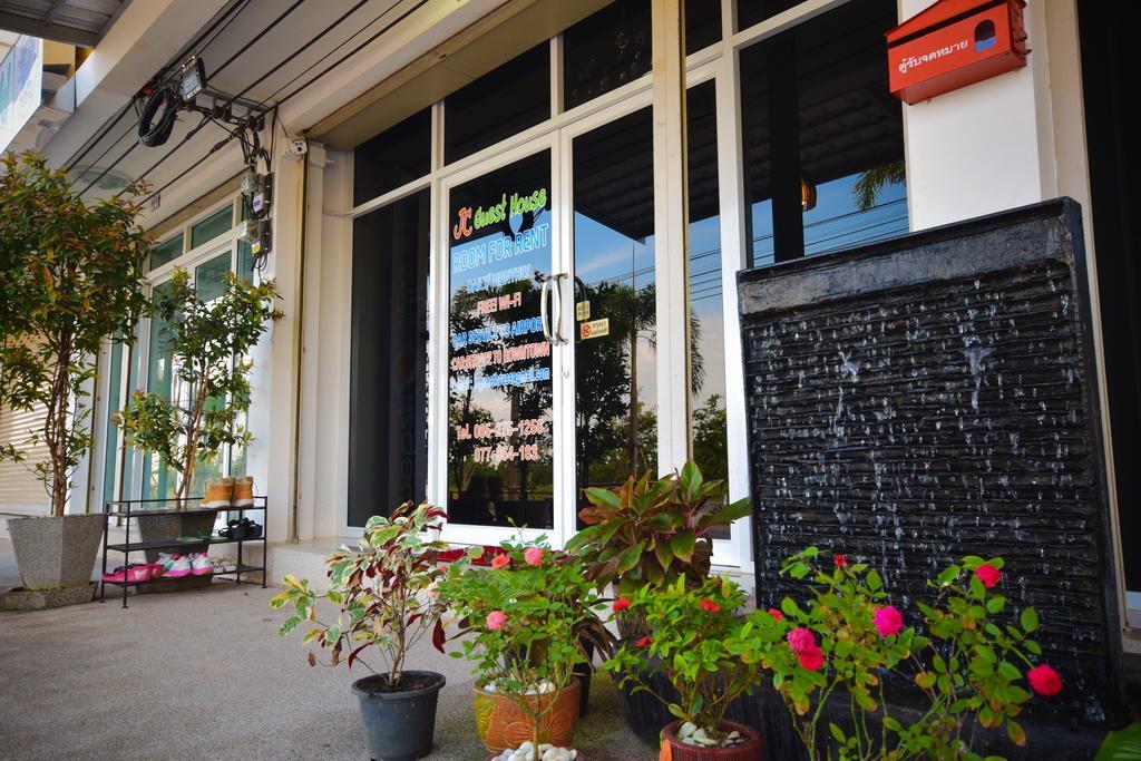 Jc Guesthouse @ Suratthani Airport Surat Thani Ngoại thất bức ảnh